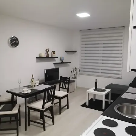 Center Lux Белград